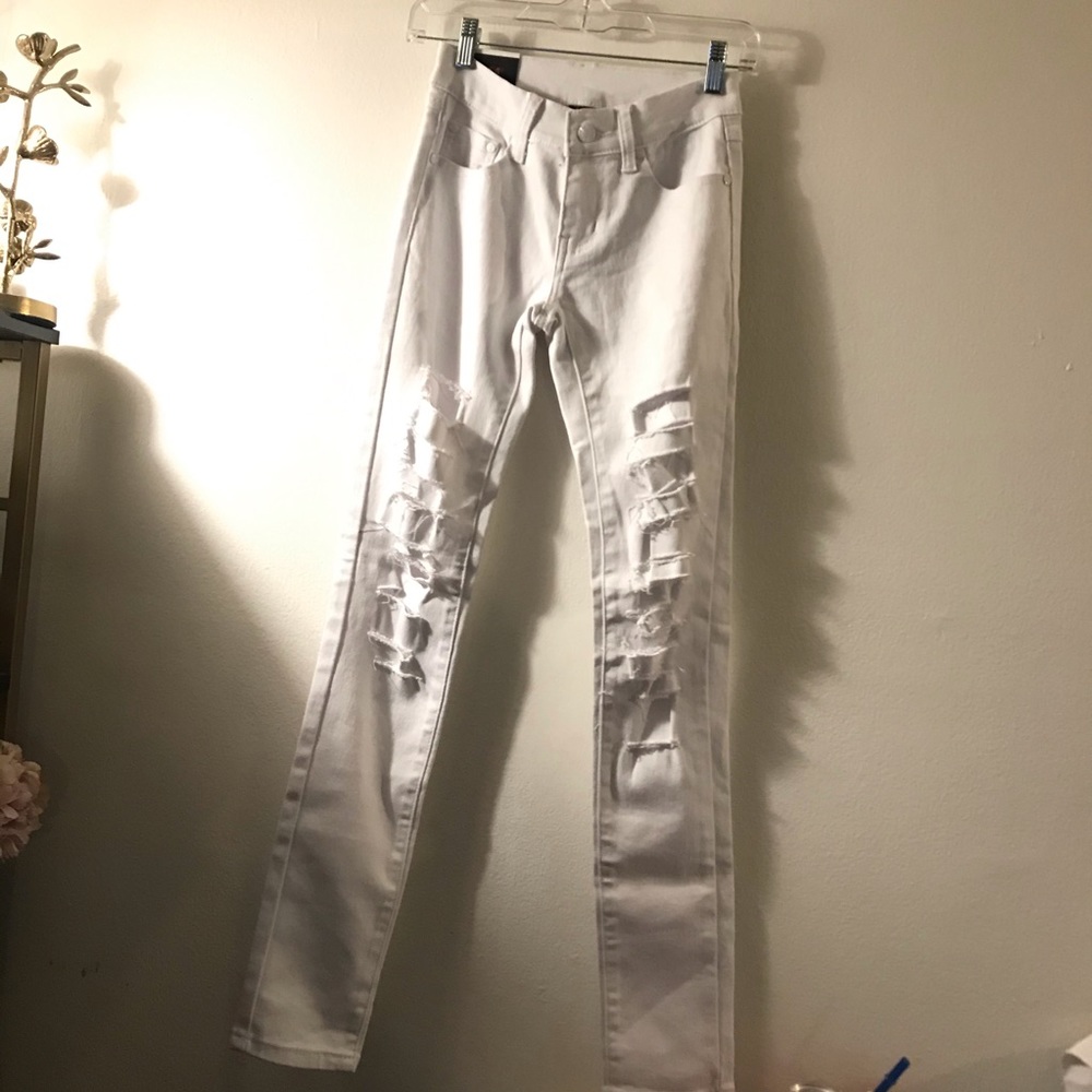White destroyed jeans size 1/2